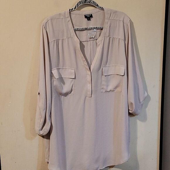 NWOT TORRID Harper top size 4 - Picture 1 of 4
